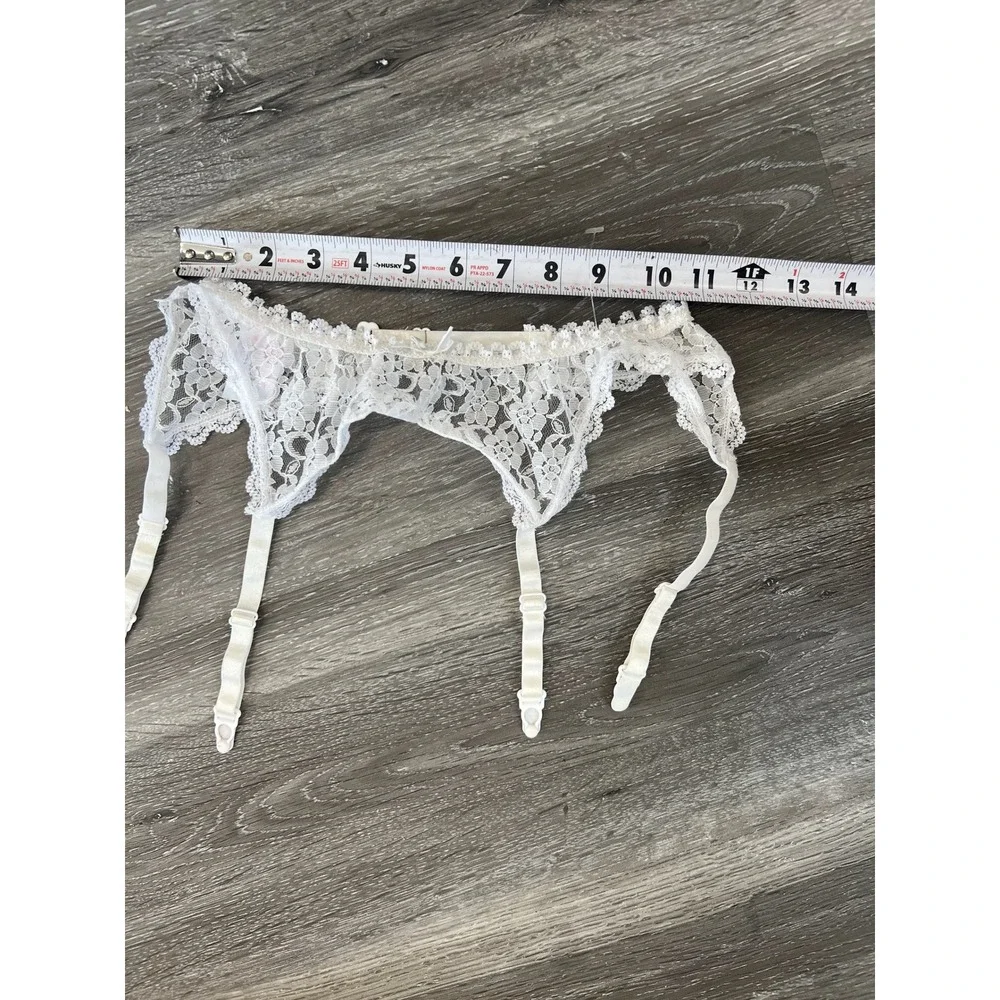 Elegant Moments White Floral Lace Garter Belt Intimates Lingerie One Size 3363